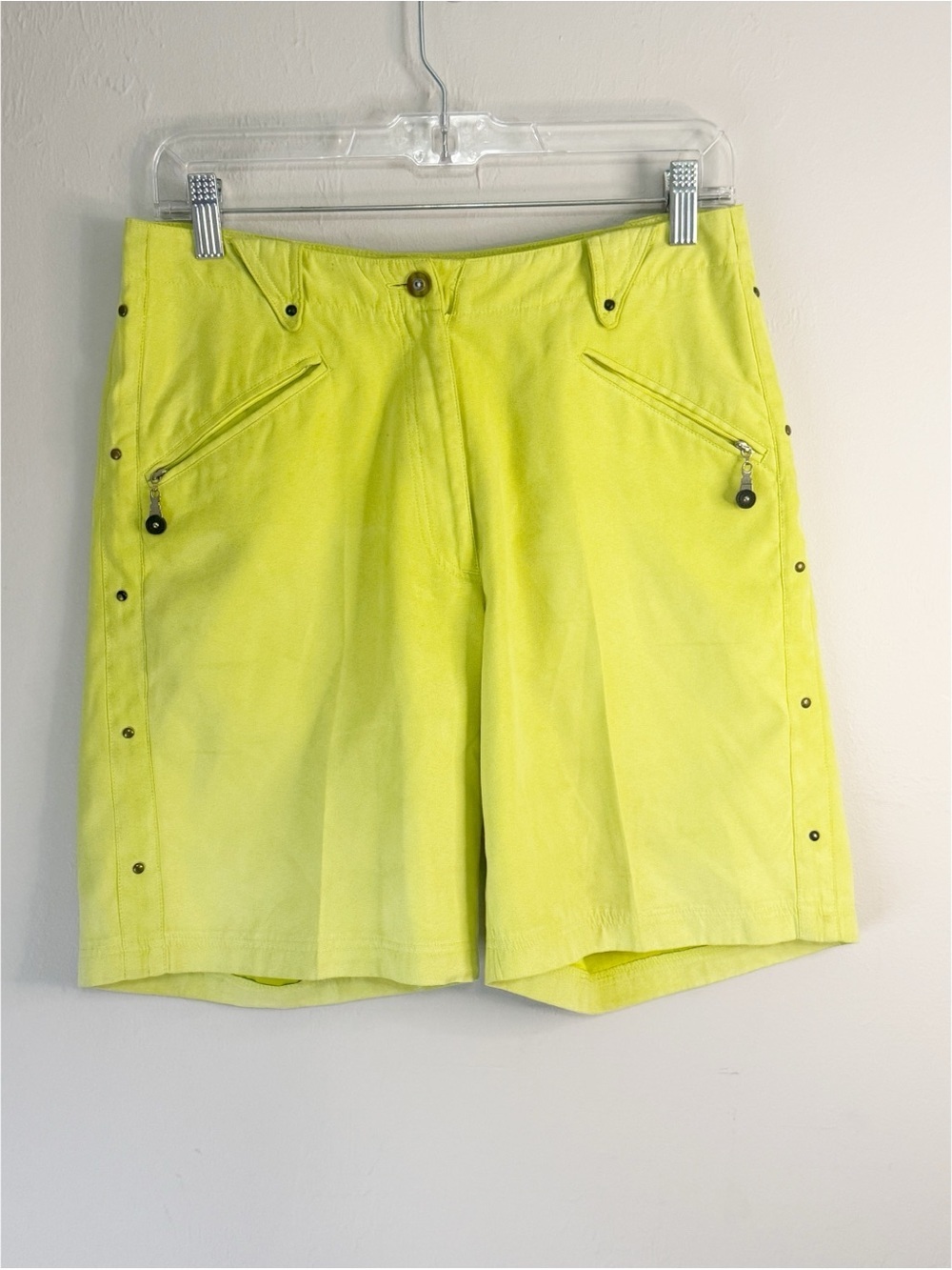 Vtg JAMIE SADOCK Women’S Green Ultra Suede Golf Shorts Studded Pockets Size 6